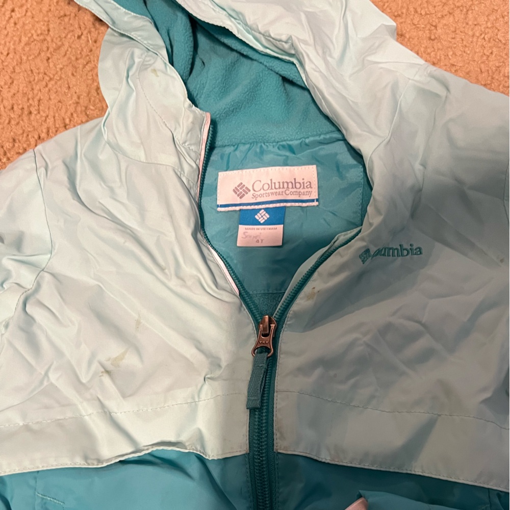 Girls light jacket, Columbia size 4T. Light blue. Lightly worn.